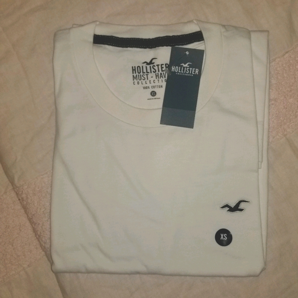 Hollister T-Shirt